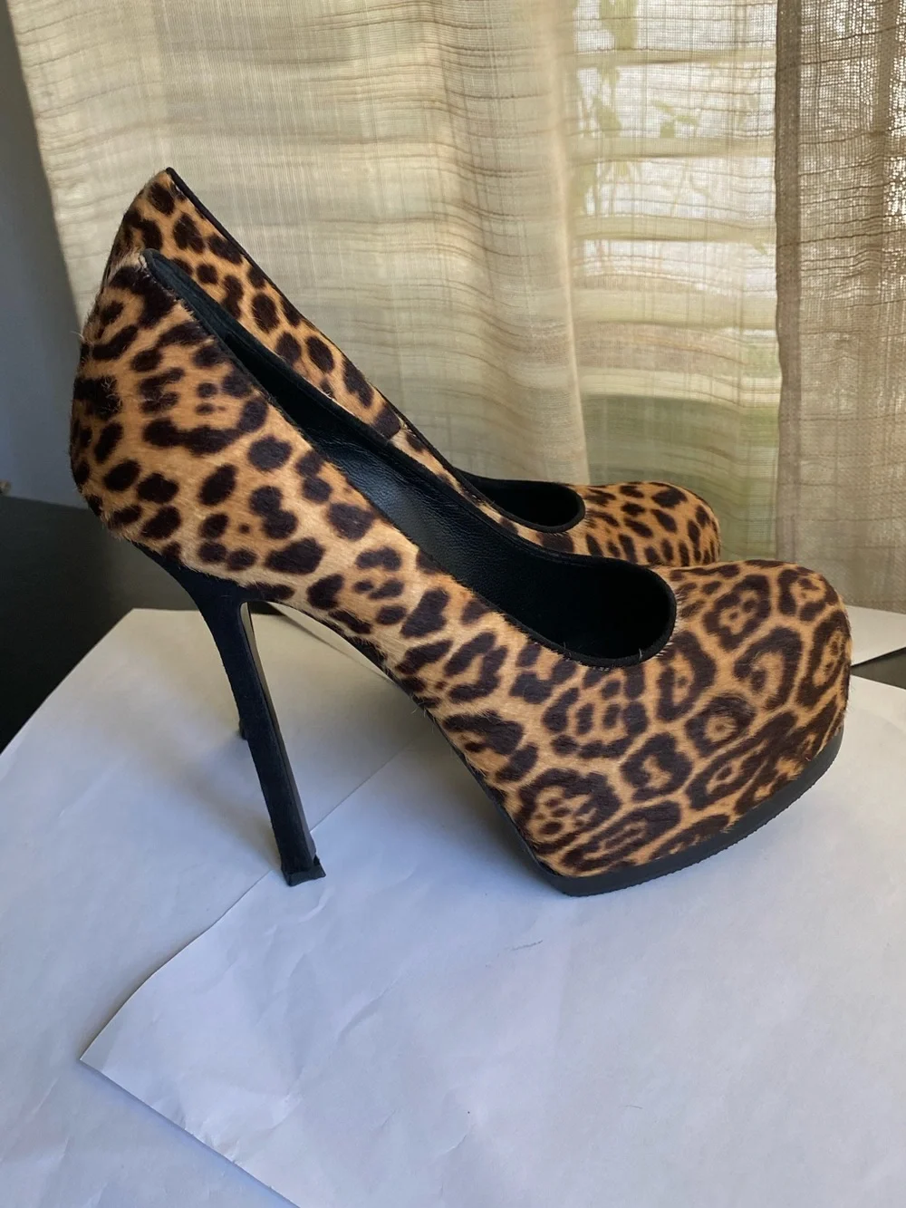 Yves Saint Laurent Leopard Platform Pumps Black leather slides 37 YSL sandals